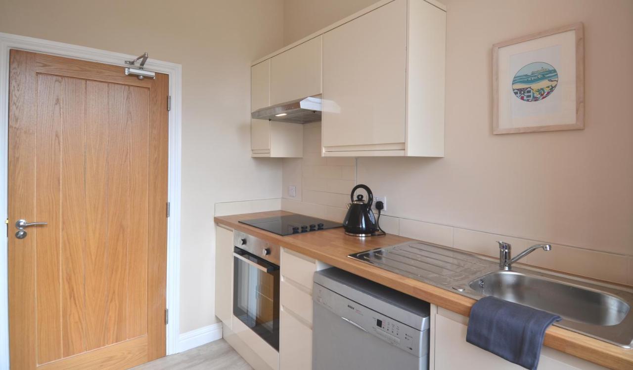 Towennan - Four Bedroomed In Quiet Seaside Village. Apartment
